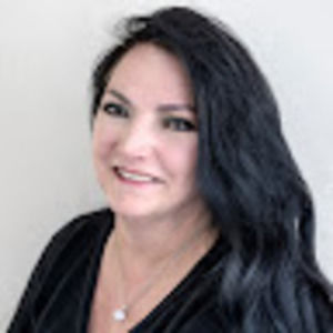 Meet your Posher, Deborah